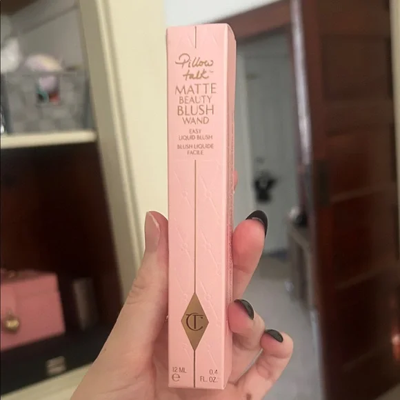 Charlotte Tilbury Pillow Talk Matte Blush Wand - Soft Pink - Picture 1 of 3